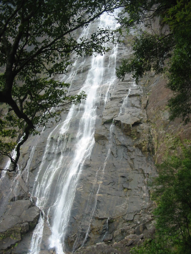 Do Quyen Waterfall