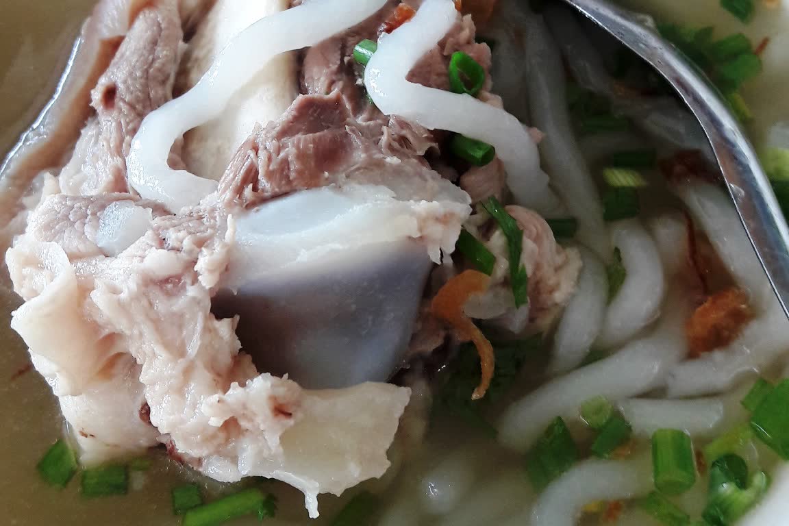 Banh canh Long Huong, Bánh canh Long Hương