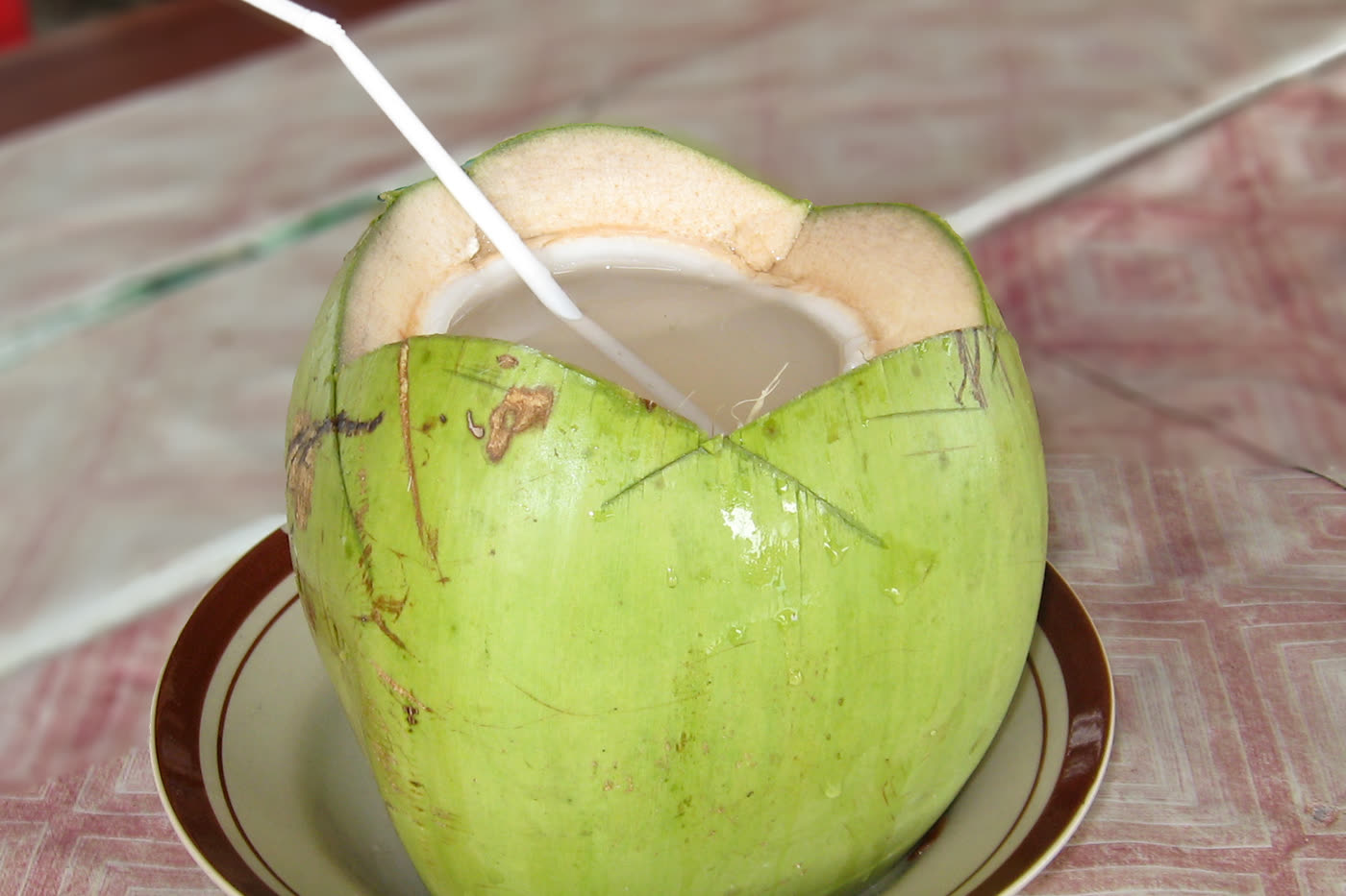 Young coconut, Dừa tươi