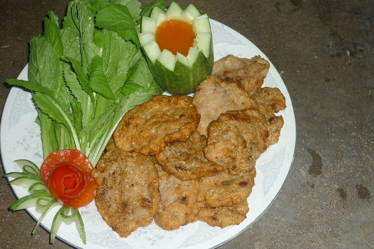 Bronze-featherback cake, Chả cá thát lát