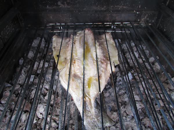 Grilled sea bass, Cá vược nướng
