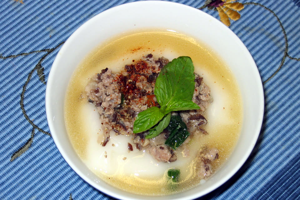 Hot banh duc, Bánh đúc nóng