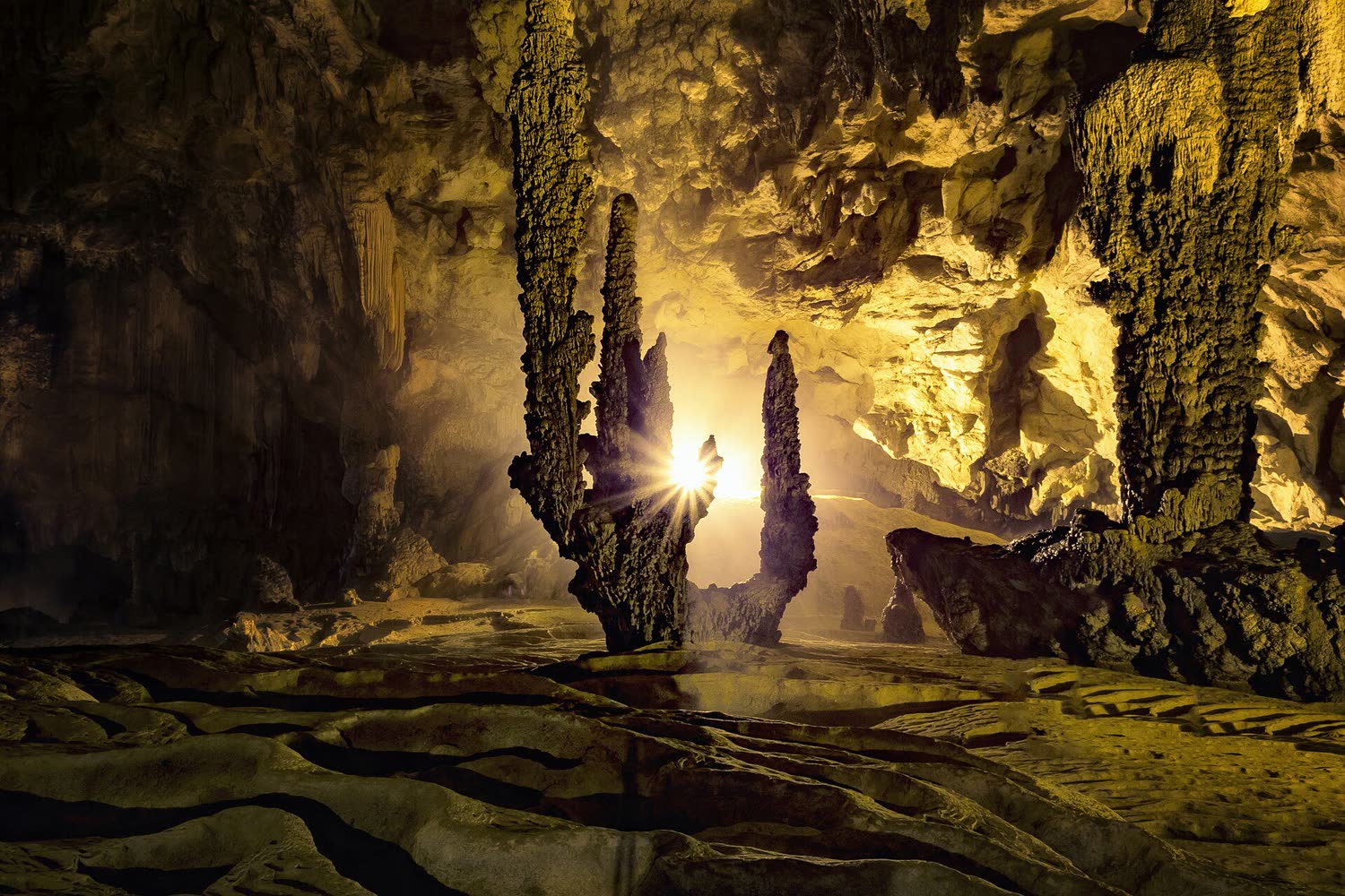 Northern caves and lakes in 5 days