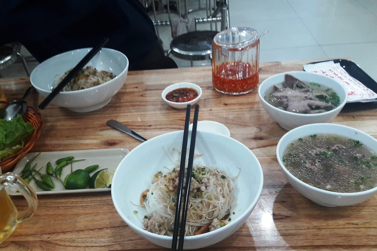 Two-bowl pho