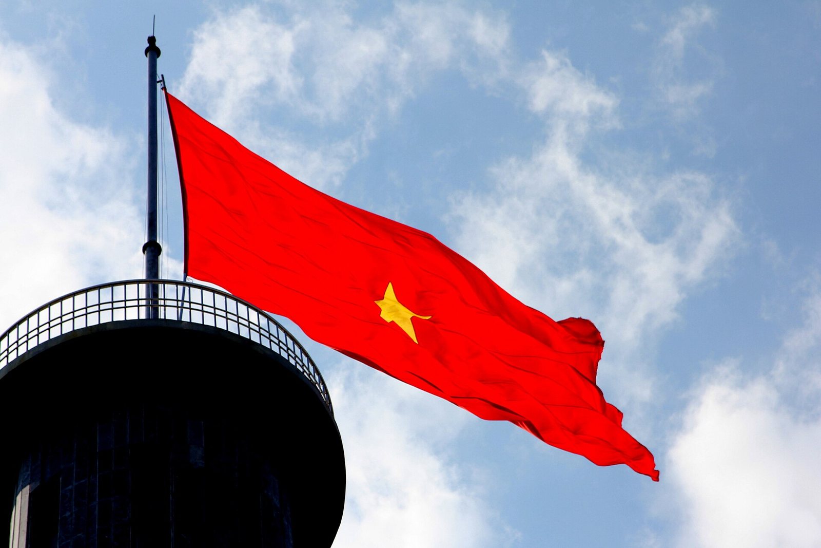 Lung Cu flag tower