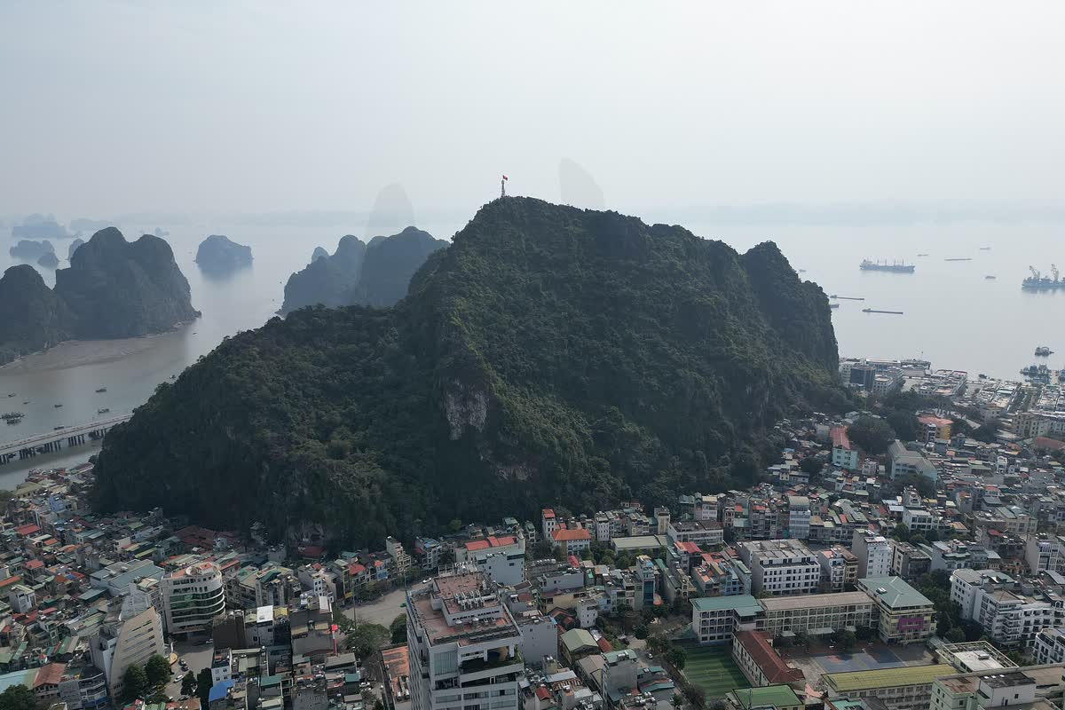 Poem Mountain