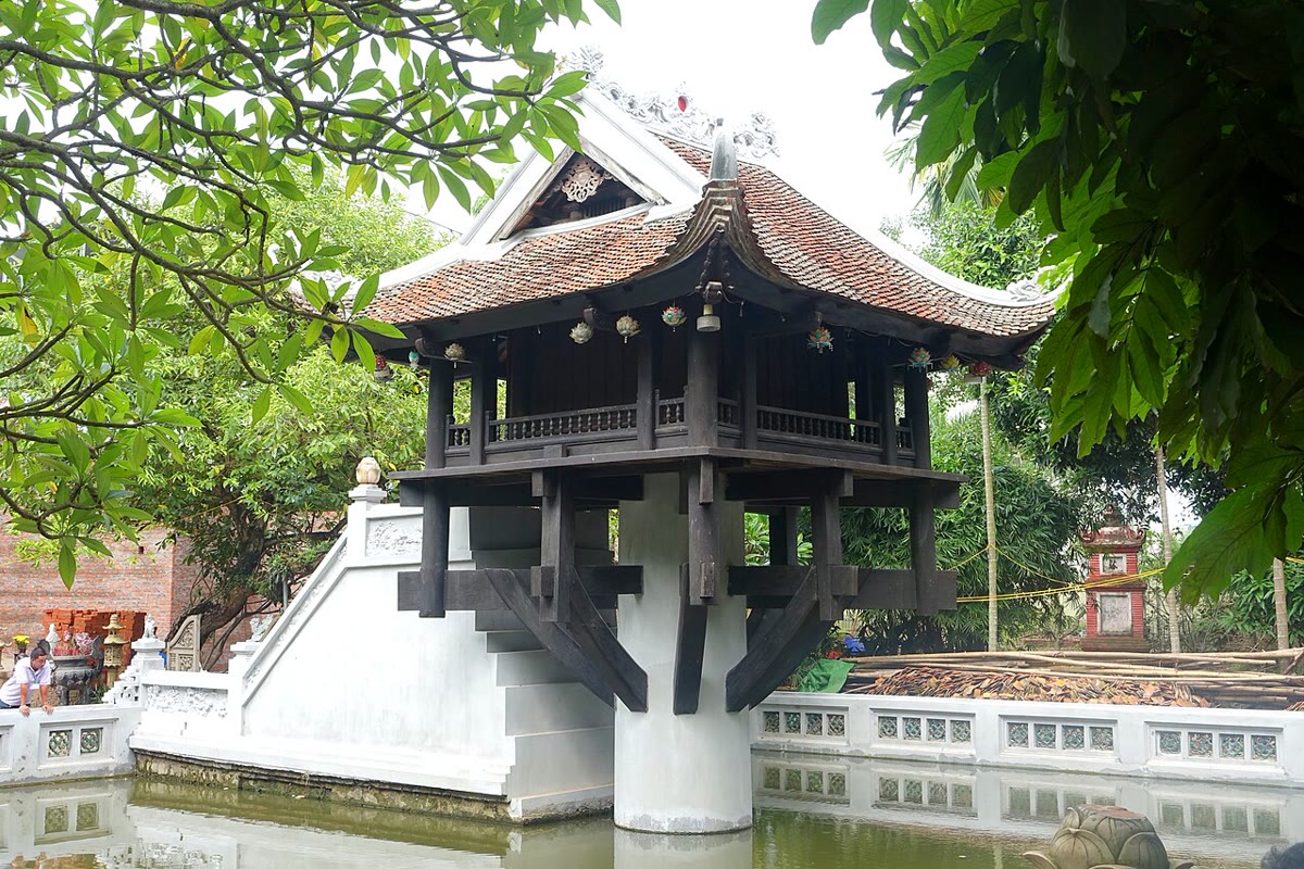 One Pillar Pagoda and its roof above the stone pillar