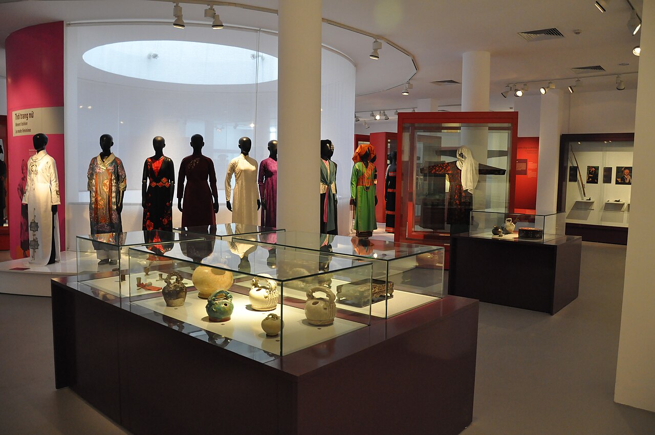 Women's fashion on mannequins in a gallery of the Vietnamese Women's Museum