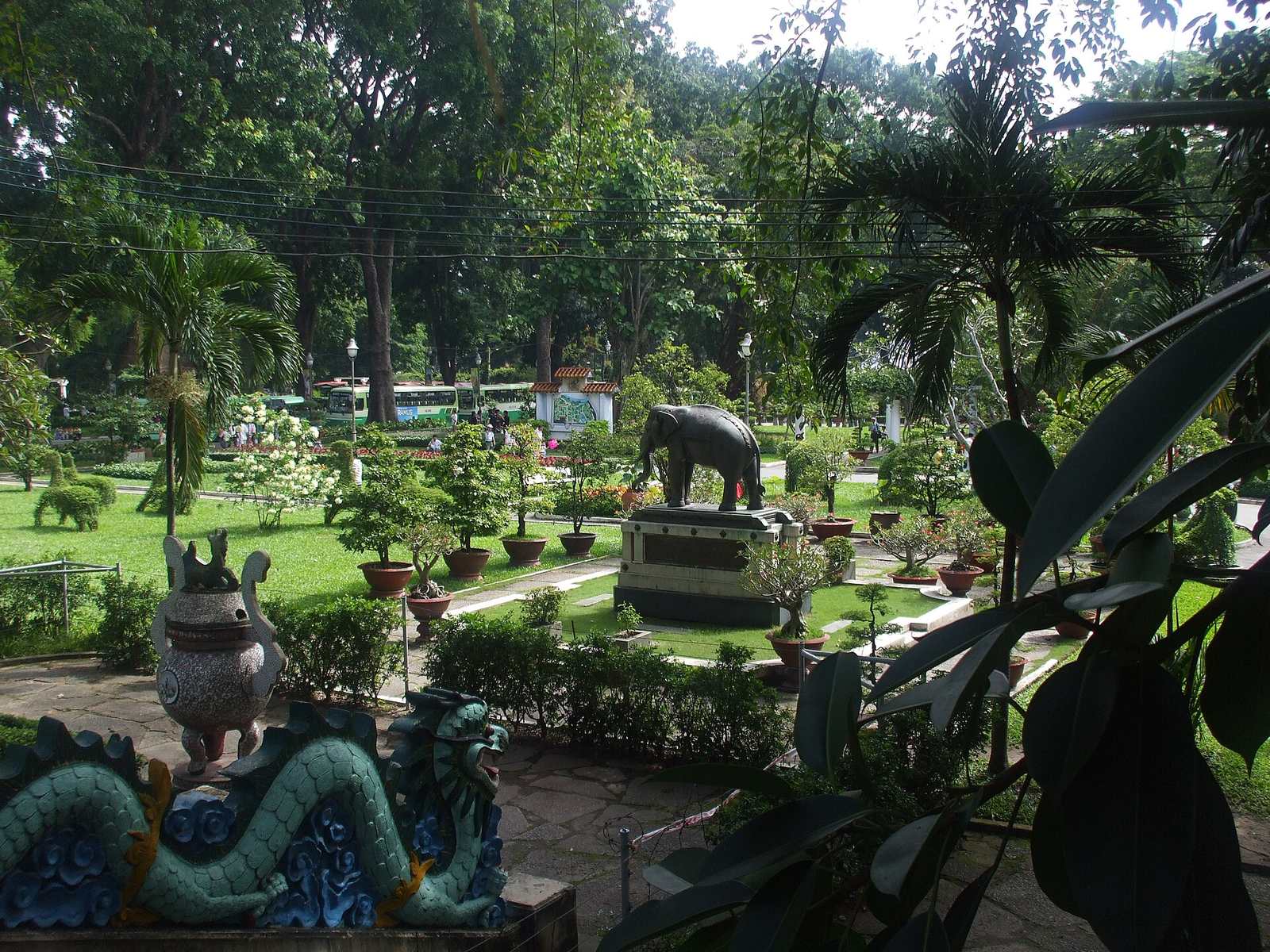 Gardens and an elephant statue at Saigon Zoo