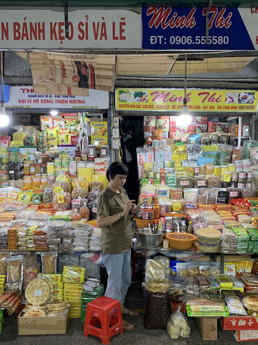 Dong Ba Market