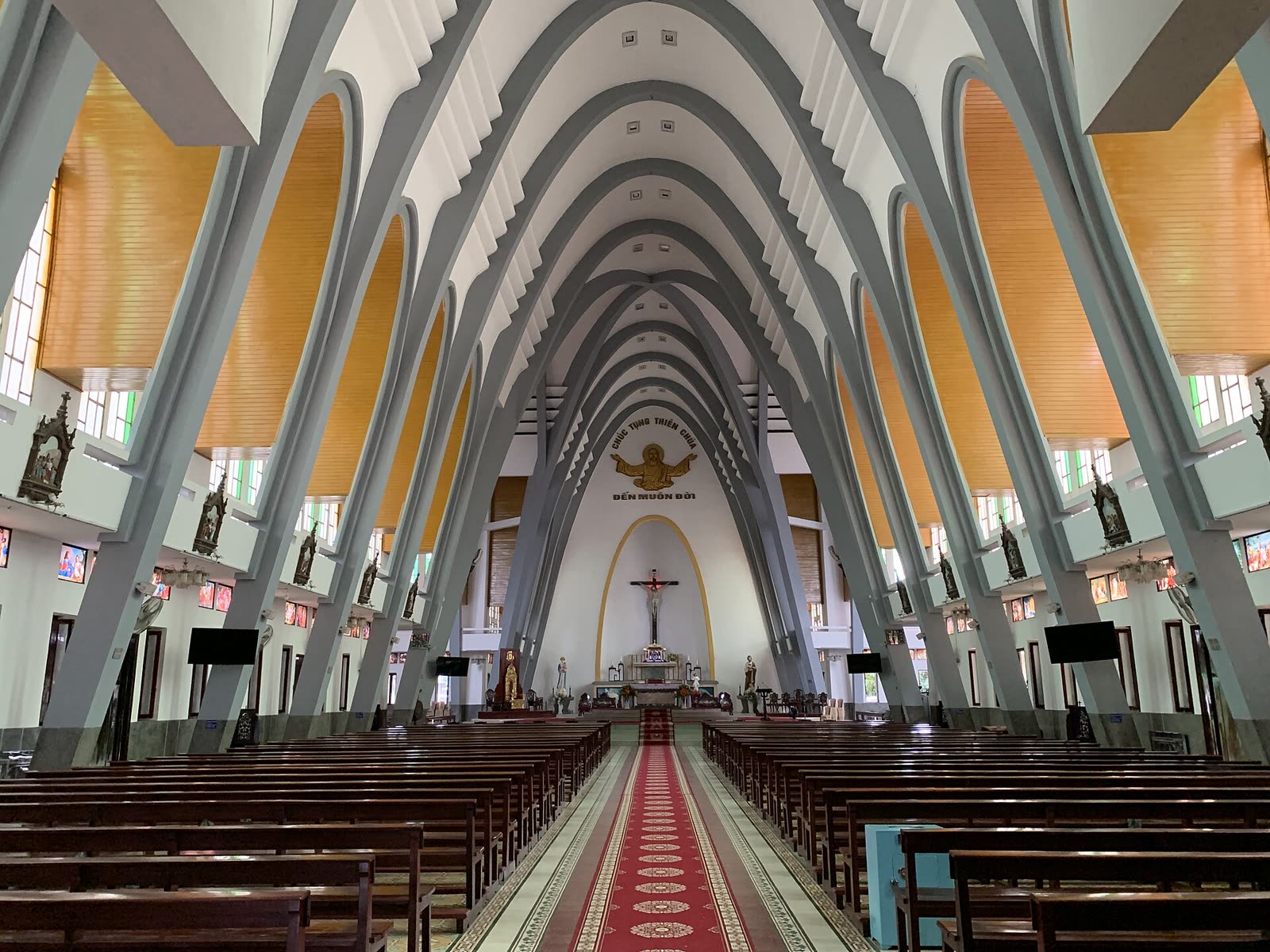 Phu Cam Cathedral