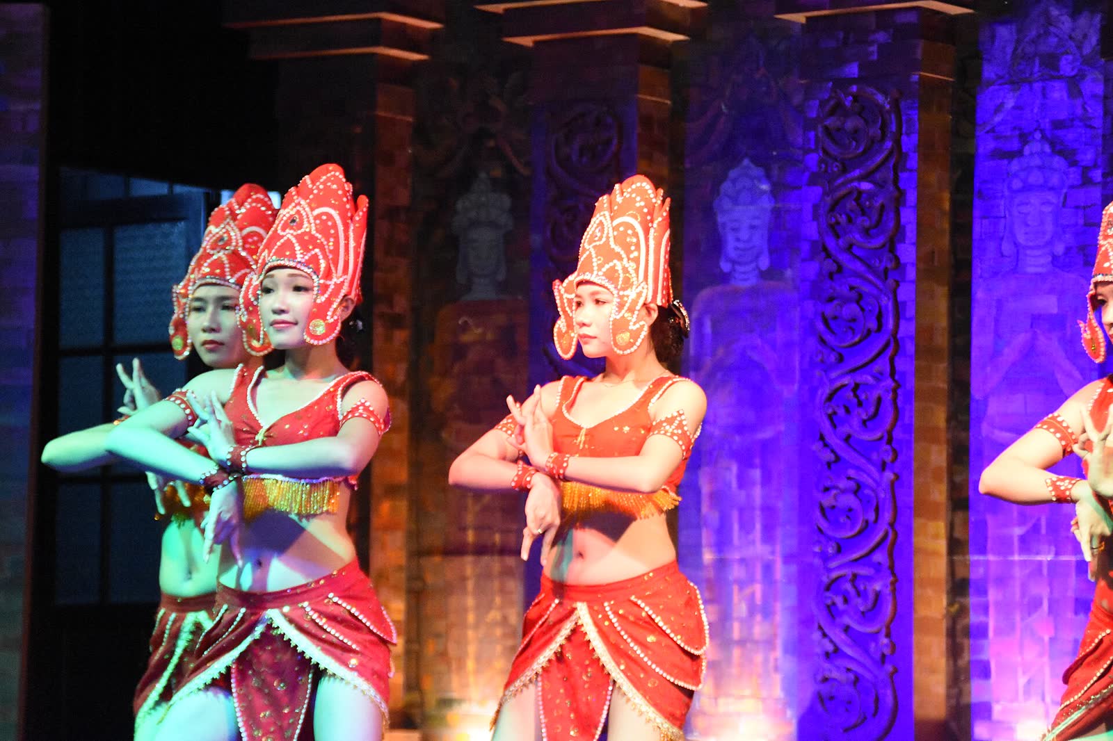 Cham performances