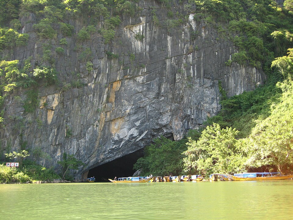 Phong Nha Cave