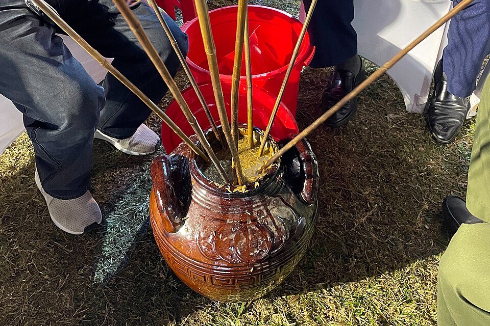 Jar wine, Rượu cần
