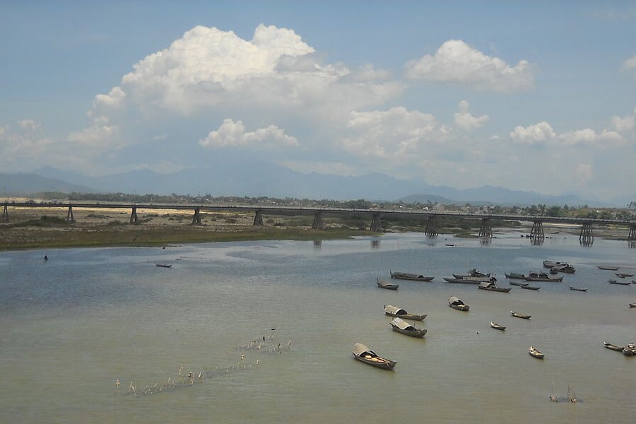 Tra Khuc river